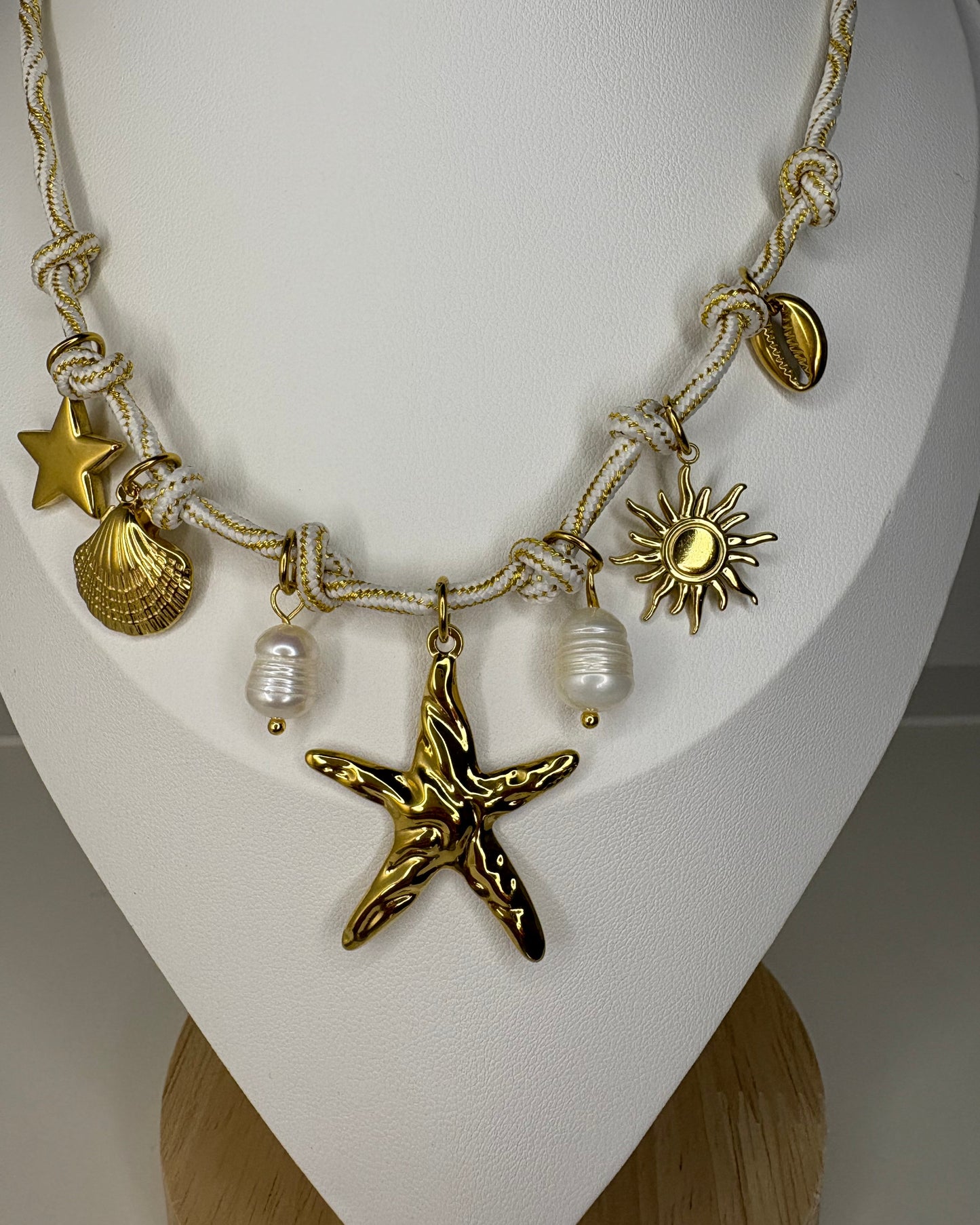 Collier Solera